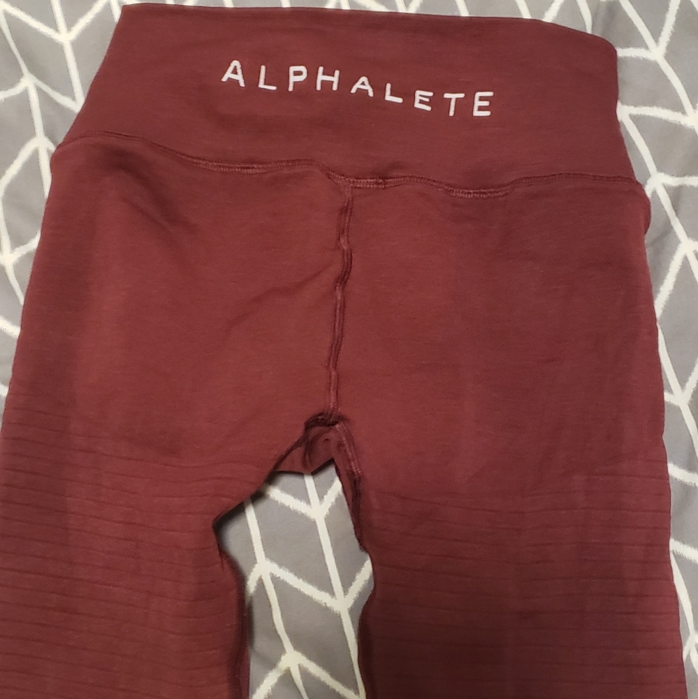 2018 Garnet red revivals - Picture 2 of 8